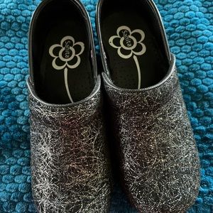 Sanitas clogs